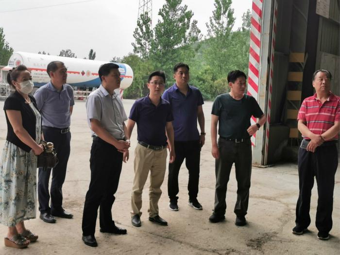 民盟科技支部組織開展支部活動(dòng).jpg 民盟科技支部組織開展支部活動(dòng).jpg