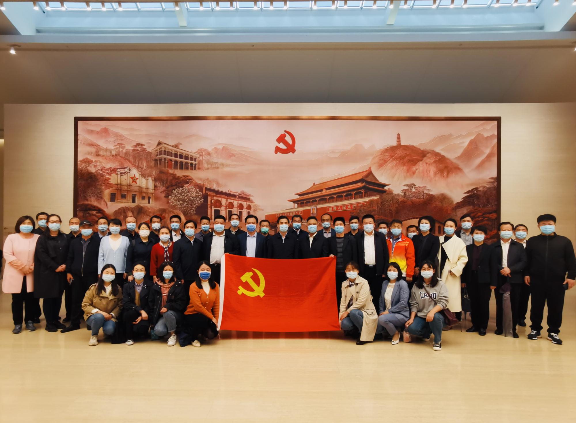 一大合照.jpg 一大合照.jpg