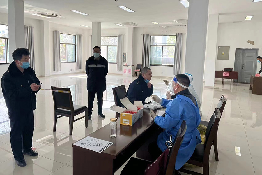 在單位組織人員核酸檢查副本.jpg 在單位組織人員核酸檢查副本.jpg