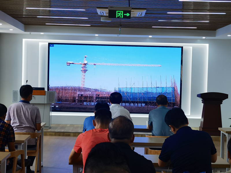 觀看黨風(fēng)廉政警示教育片1_副本.jpg 觀看黨風(fēng)廉政警示教育片1_副本.jpg