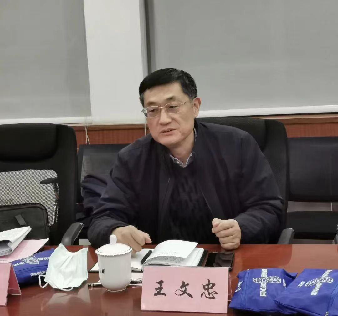 404687624.jpg 404687624.jpg