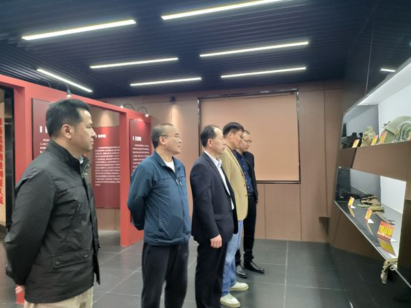 05_副本.jpg 05_副本.jpg